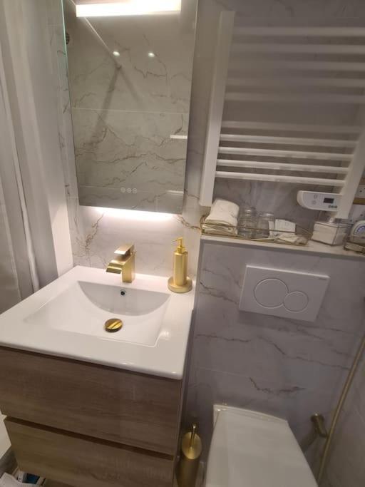 Tres Beau Studio Au Pied Du Metro 뱅센 외부 사진